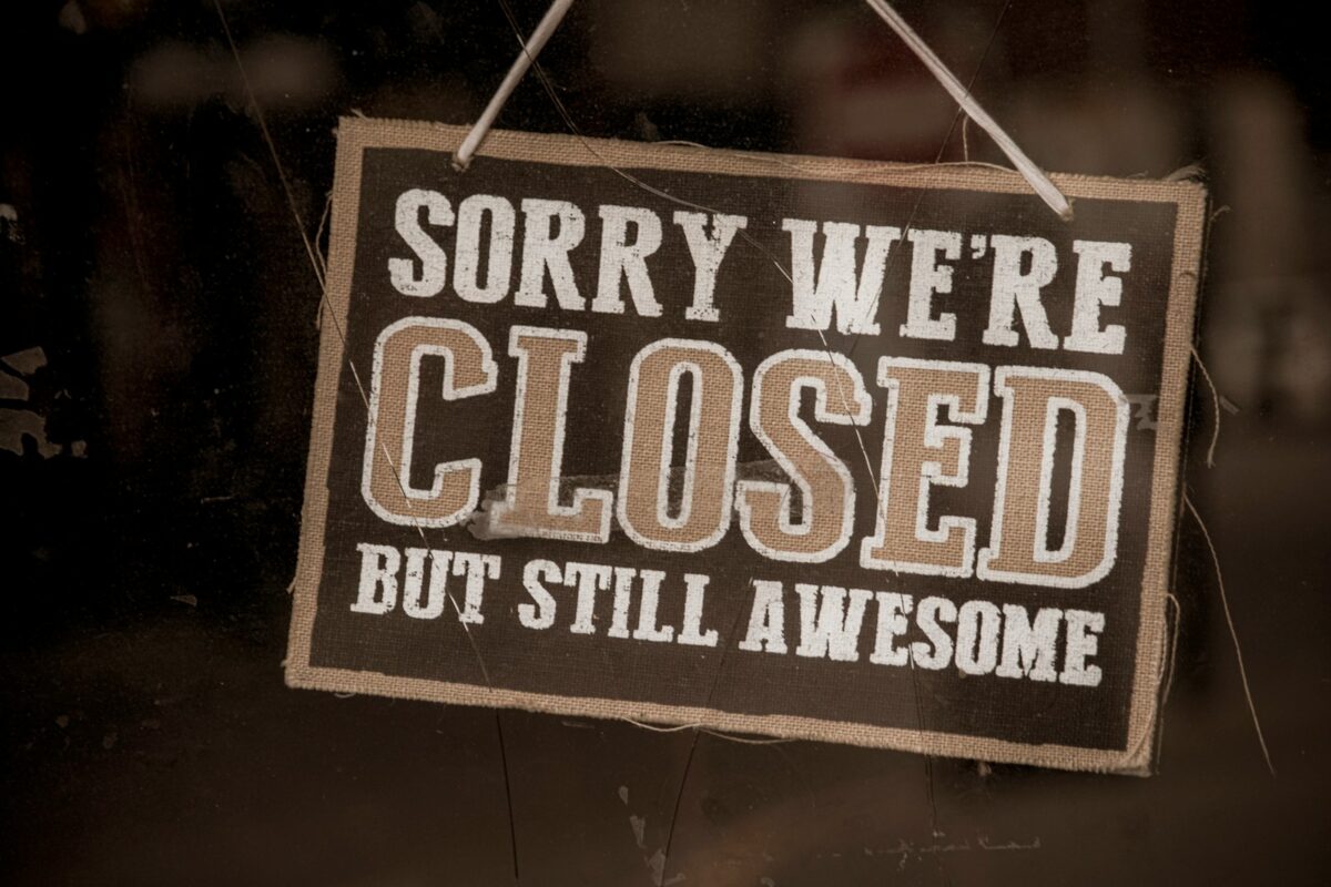 a sorry we are closed sign